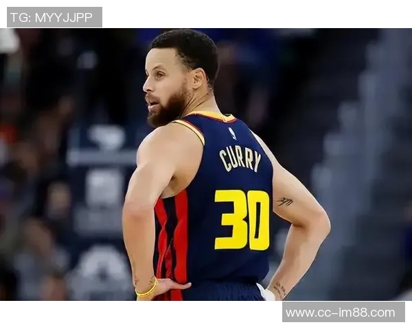 库里以37岁304天的年龄创下连续8场得分超过25分的历史纪录 库里以37岁304天的年龄创下连续8场得分超过25分的历史纪录